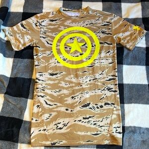 Under Armour X Marvel Captain America Camouflage Compression T-Shirt. Size M